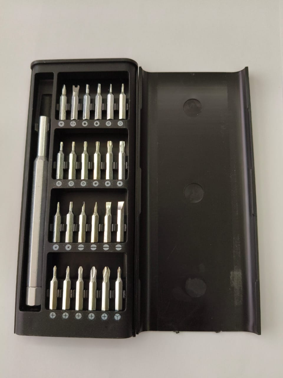 PROFESSIONAL HARDWARE TOOL 2025A