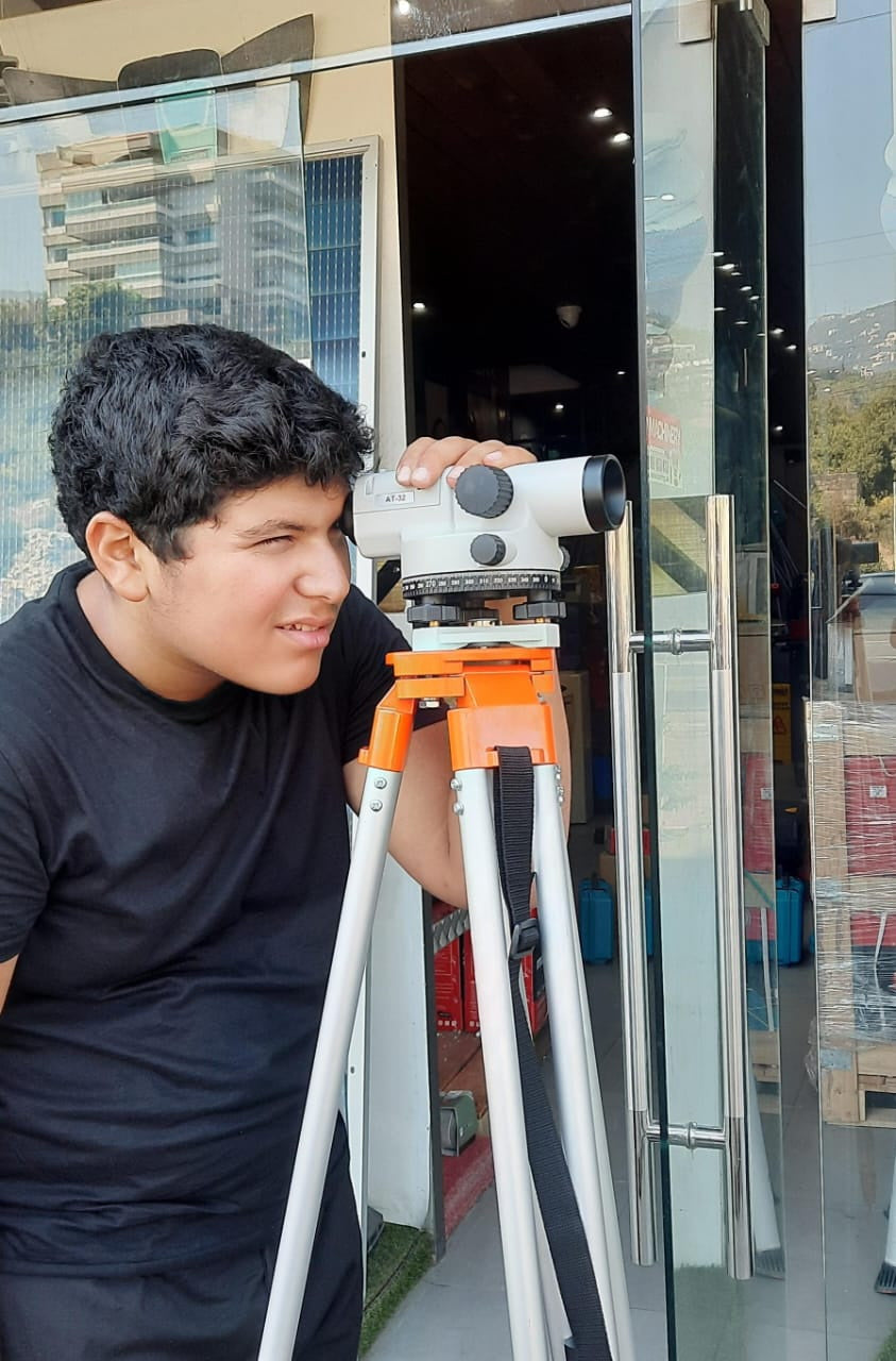 LLOTR   Tripod for Surviving Optical Leveler